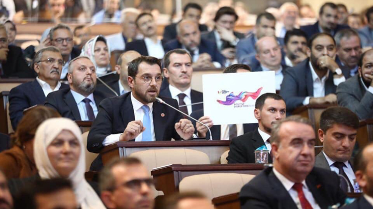 bu-renkler-konusundaki-israr-nedir-2 bu-renkler-konusundaki-israr-nedir-2