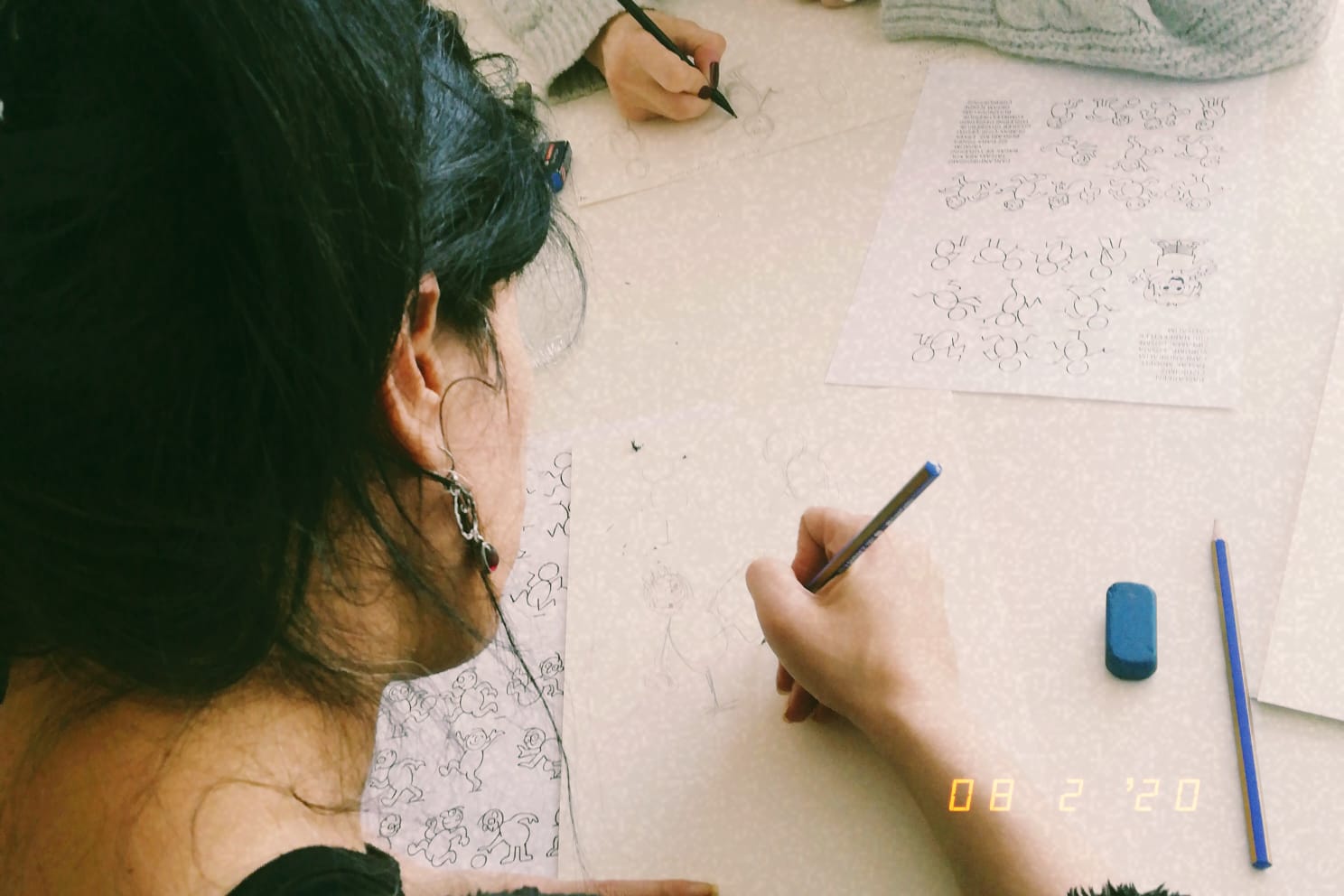 karikatur-okulu-karikaturist-emre-yilmaz-i-agirladi-4 karikatur-okulu-karikaturist-emre-yilmaz-i-agirladi-4