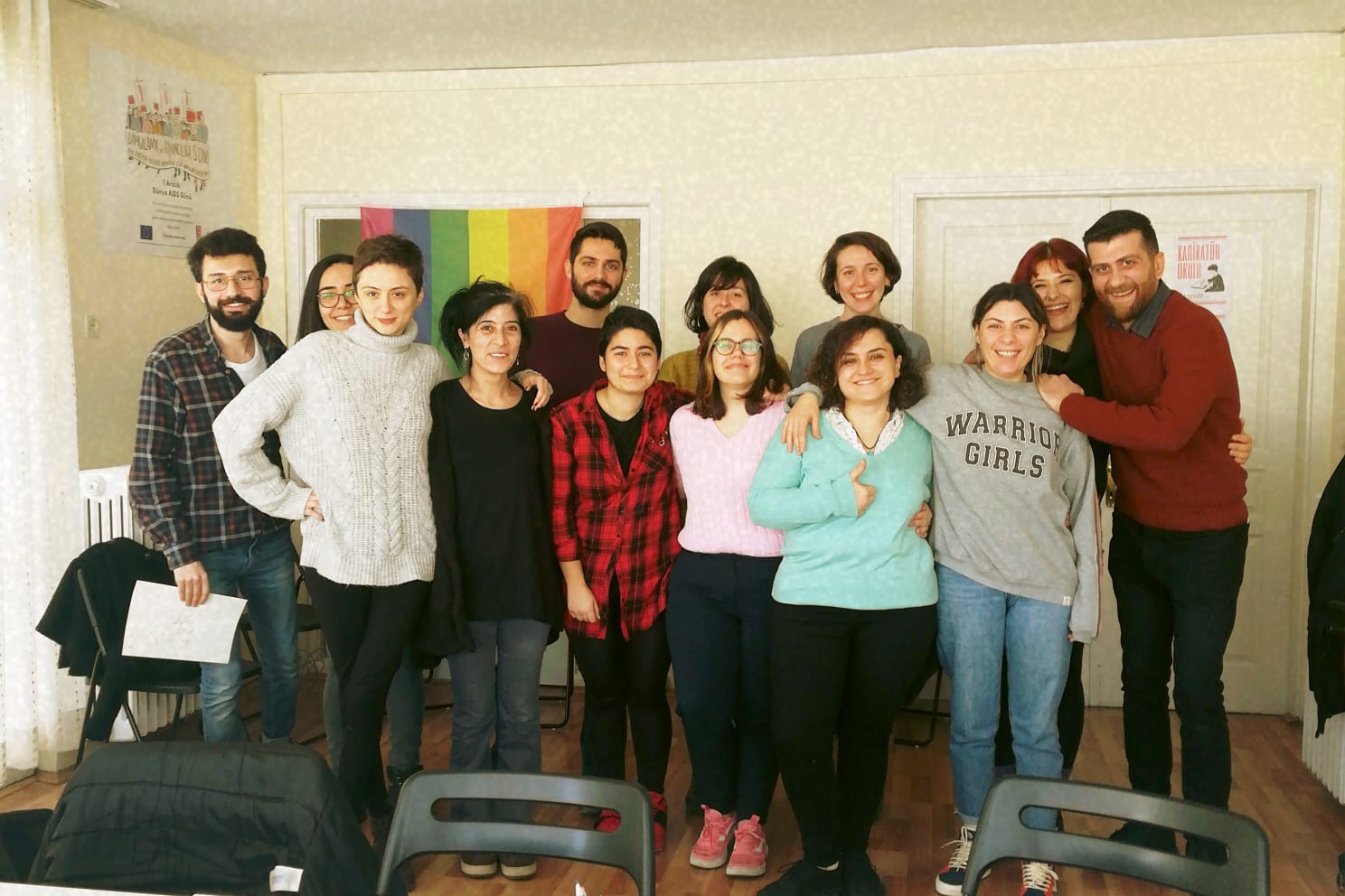 karikatur-okulu-karikaturist-emre-yilmaz-i-agirladi-5 karikatur-okulu-karikaturist-emre-yilmaz-i-agirladi-5