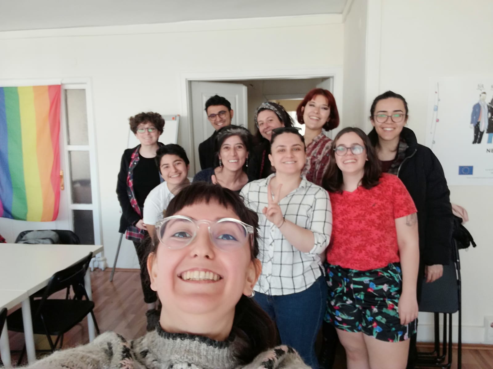 karikatur-okulu-nda-8-mart-cizildi-2 karikatur-okulu-nda-8-mart-cizildi-2