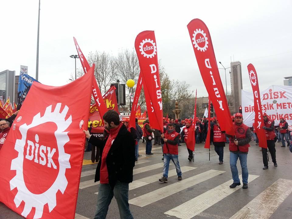 lgbti-iscilerin-kendileri-gibi-ugradiklari-ayrimciliklar-da-gorunmuyor-3 lgbti-iscilerin-kendileri-gibi-ugradiklari-ayrimciliklar-da-gorunmuyor-3